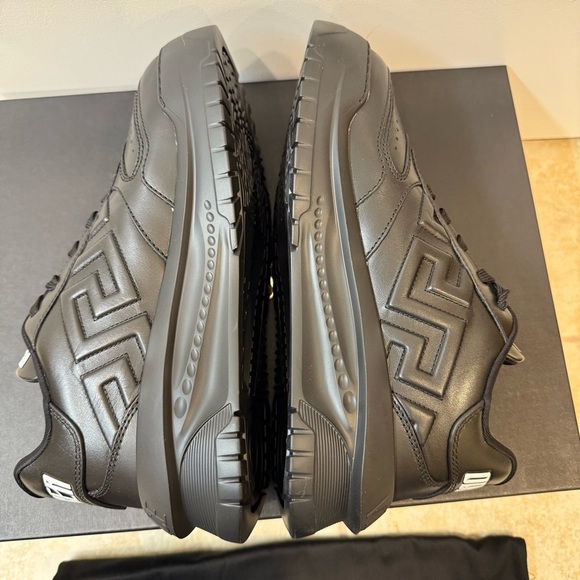 Versace Shoes Men's Size 39.5 Womens 9 Greca Calf Leather Odyssey Sneakers NWB - Picture 12 of 15